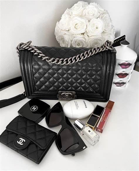 2019 chanel boy bag|Chanel boy bag price 2021.